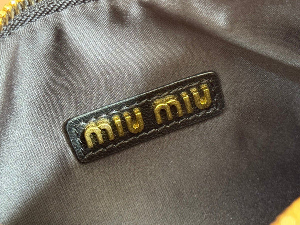 WANDER MATELASSÉ HANDBAG 23 IN BLACK LAMBSKIN