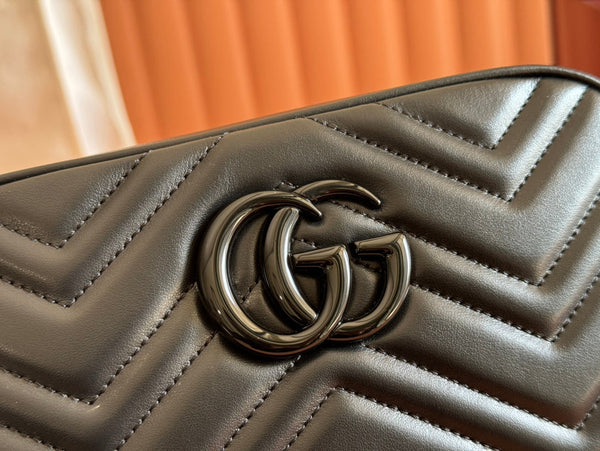 Borsa Gucci GG Marmont 24 in pelle di vitello nera 248345