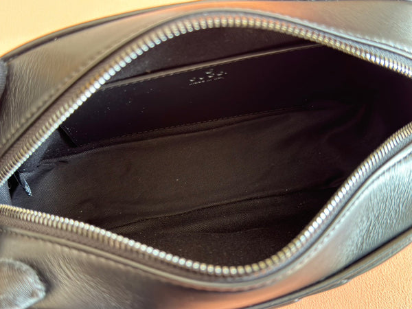 Borsa Gucci GG Marmont 24 in pelle di vitello nera 248345