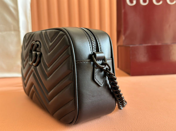 Borsa Gucci GG Marmont 24 in pelle di vitello nera 248345