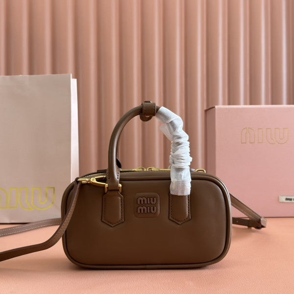 Miu Miu 19 Arcadia Borsa in pelle marrone Briarwood 239709