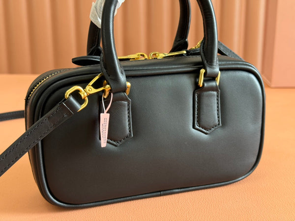 Miu Miu 19 Arcadie Black leather bag Briarwood 239710