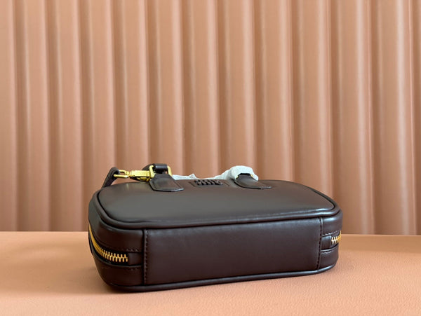 Miu Miu 19 Arcadie Chocolate leather bag Briarwood 239711