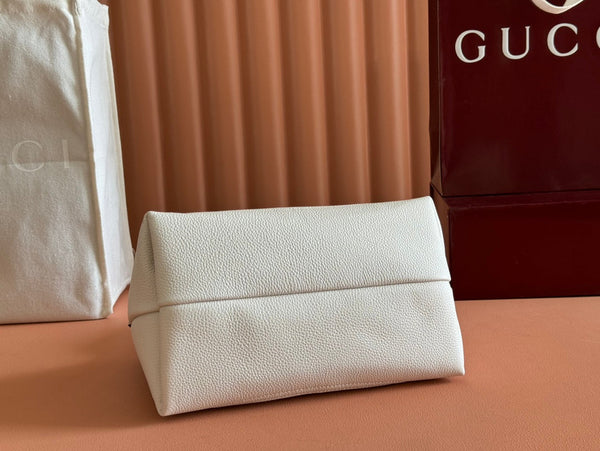Gucci Solfbit 27.5 Bag White Calfskin 244323