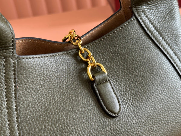 Gucci Softbit Shoulder Bag Green Calfskin