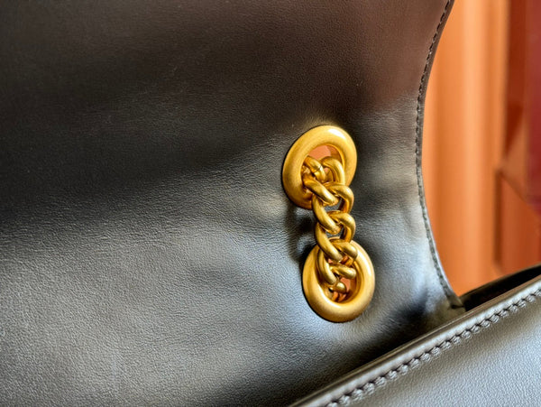 Borsa Gucci GG Marmont 31 in pelle di vitello nera 248223