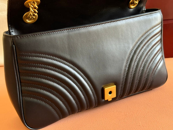 Borsa Gucci GG Marmont 31 in pelle di vitello nera 248223