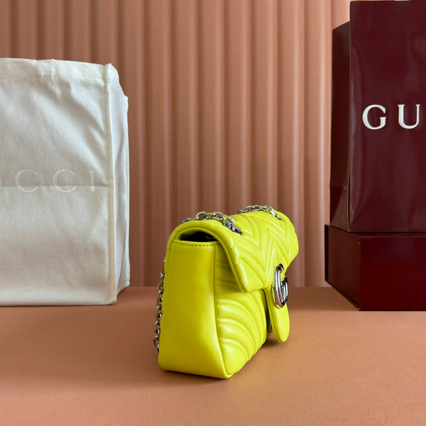 Borsa Gucci GG Marmont in pelle di pecora gialla 250855