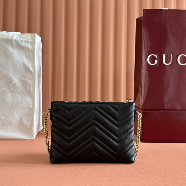 GG Marmont Pochette With Chain Black Cowhide 255061