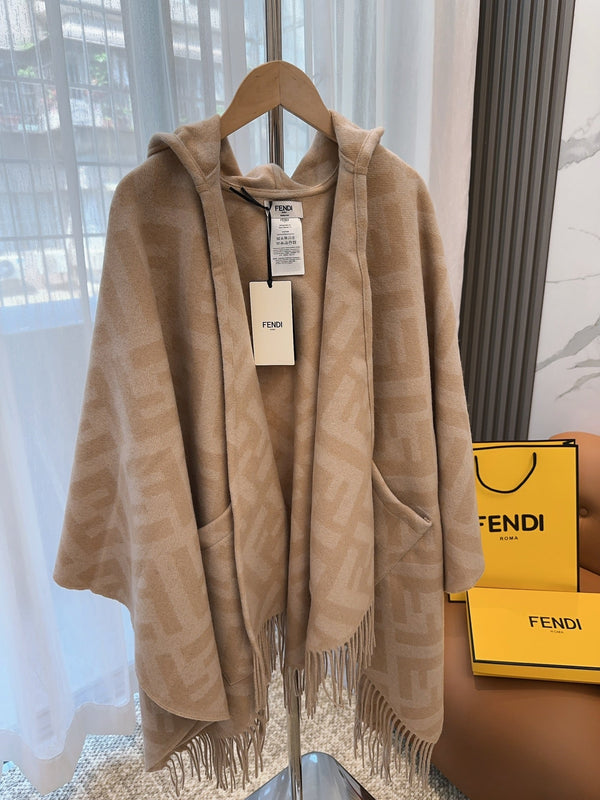 FF PONCHO IN TUSCAN BEIGE CASHMERE 413684