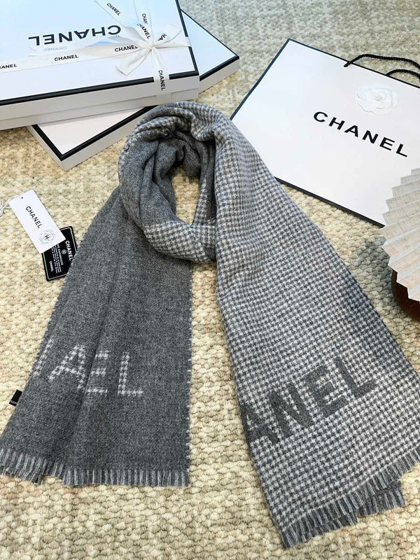 HOUNDSTOOTH SCARF 185 CM IN SHADOW GRAY CASHMERE 393122