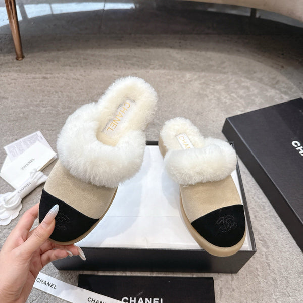 CC 25K Snow Mule 30mm Black Beige Wool Suede 527623