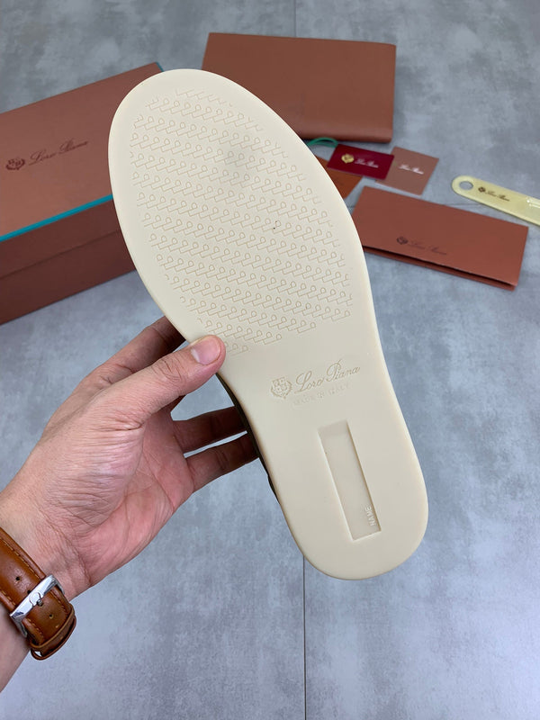 LP SOHO WALK TRAINERS IN OLIVE SUEDE