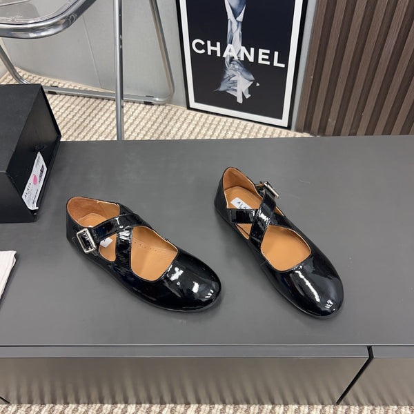 Alaila Criss Cross Ballet Flats In Black Glossy Calfskin 996027