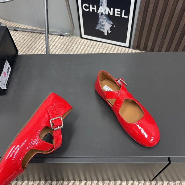 Alaila Criss Cross Ballet Flats In Red Glossy Calfskin 996033