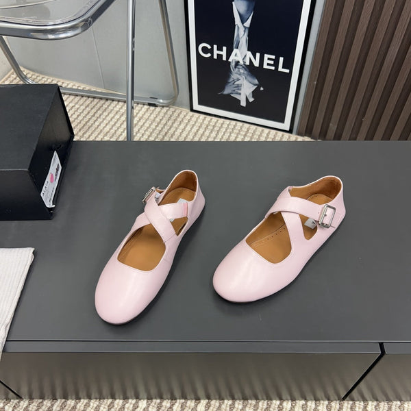 Alaila Criss Cross Ballet Flats In Light Pink Lambskin 996035