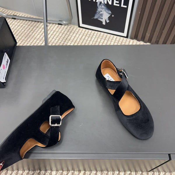Alaila Criss Cross Ballet Flats In Black Velvet 996039
