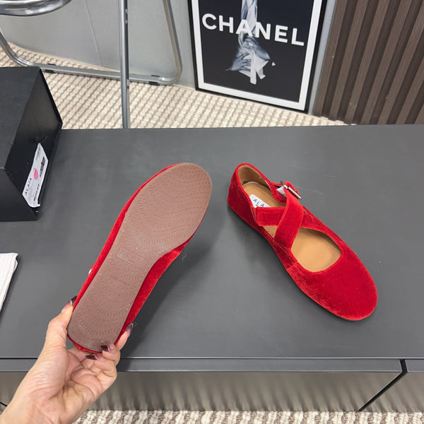 Alaila Criss Cross Ballet Flats In Red Velvet 996049