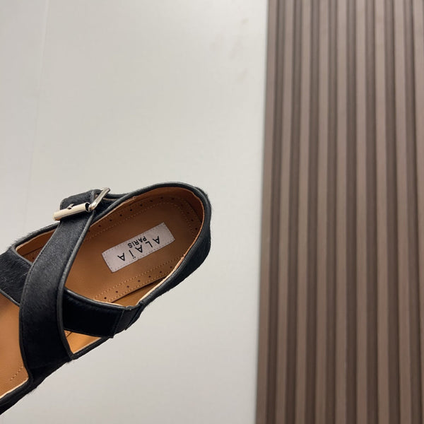 Alaila Criss Cross Ballet Flats In Black Lambskin 996055