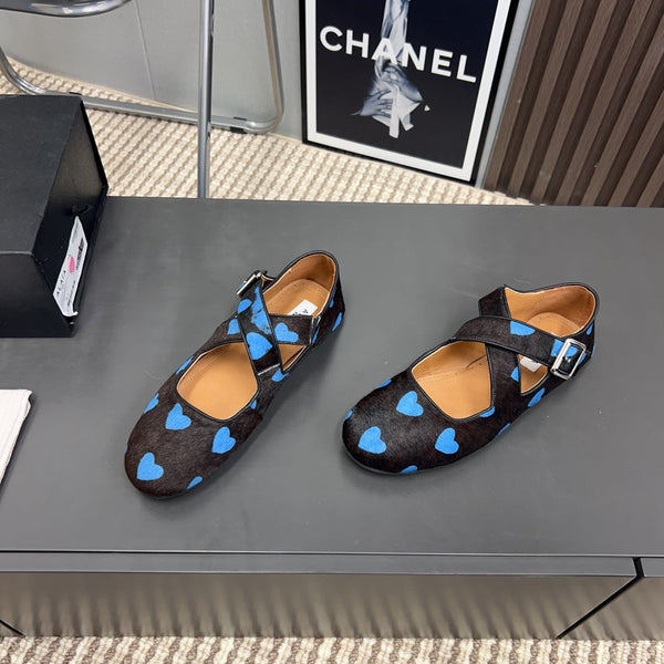 Alaila Criss Cross Ballet Flats In Black Lambskin 996063