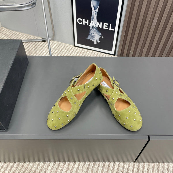 Alaia 2025 Criss Cross con borchie Ballerine in camoscio verde avocado 293209