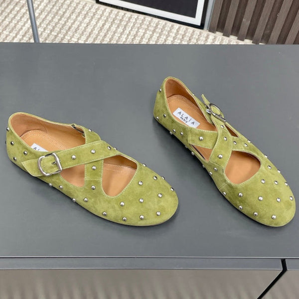Alaia 2025 Criss Cross con borchie Ballerine in camoscio verde avocado 293209