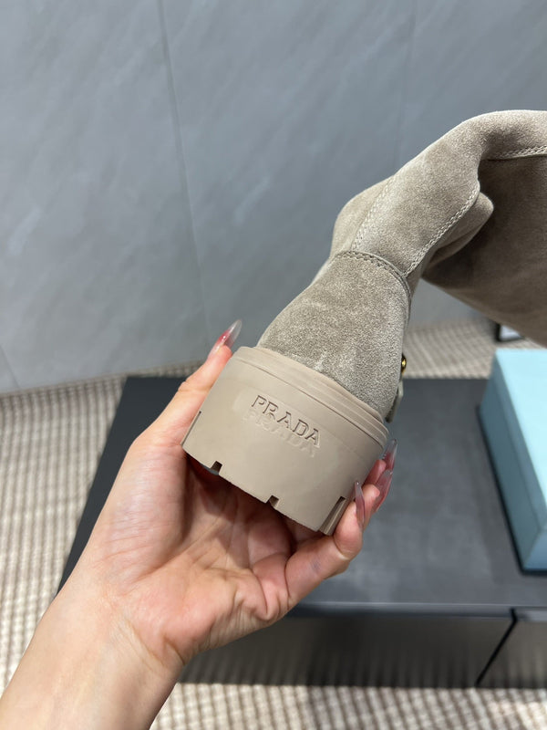 Prada 25 Boot Beige Suede 501670