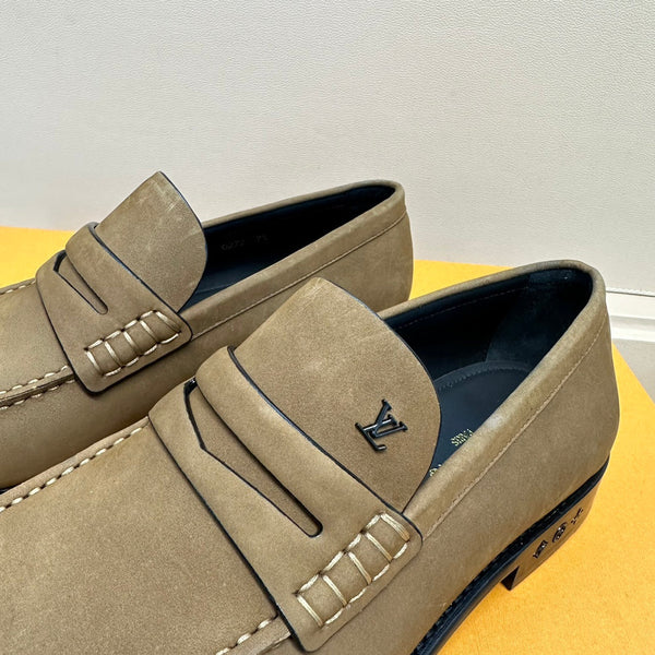 LV MAJOR LOAFERS IN PEANUT BROWN SUEDE CALFSKIN