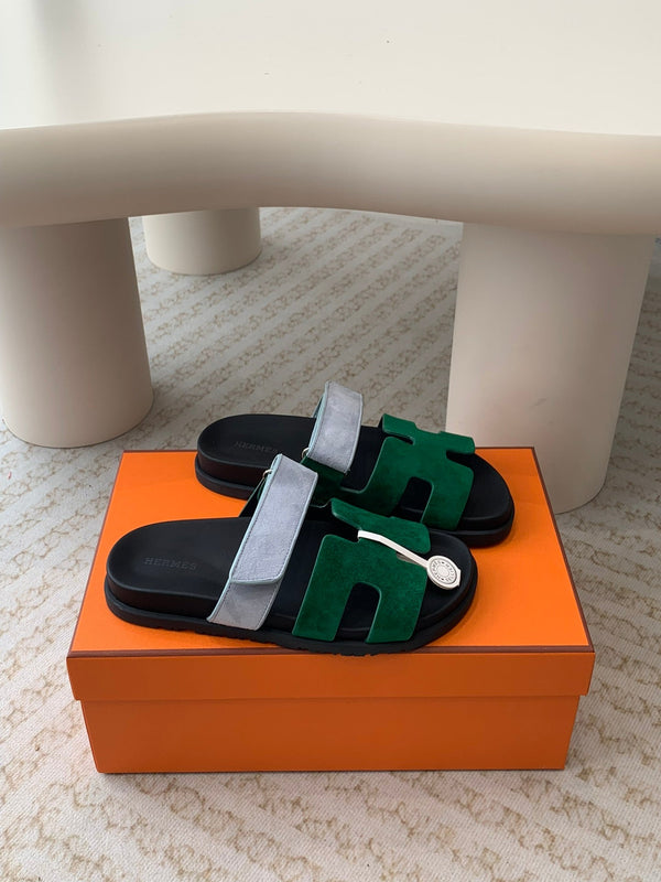 sandalo chypre verde scuro blu nuvola pelle scamosciata vitello nero