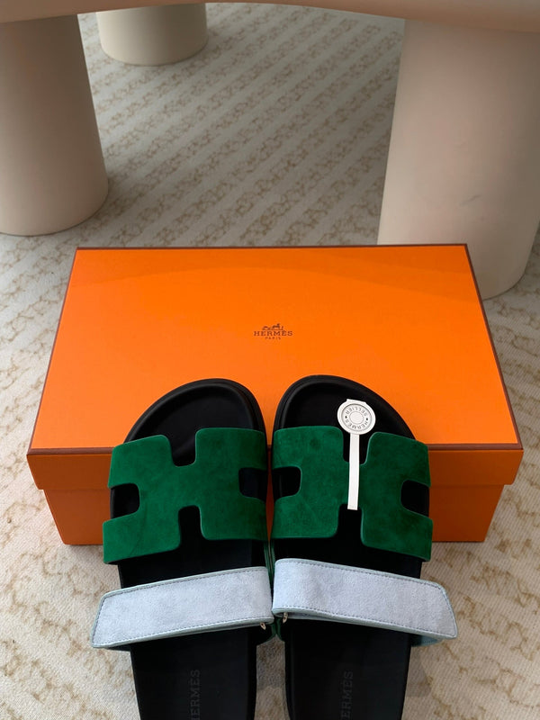 sandalo chypre verde scuro blu nuvola pelle scamosciata vitello nero