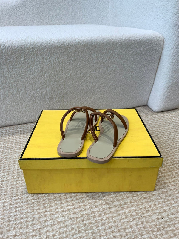 FENDI O'LOCK SLIDES BROWN CALFSKIN WITH GOLD HARDWARE