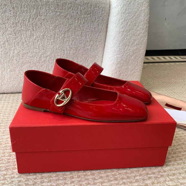 VLOGO LOCKER MARY-JANE BALLERINA IN CRIMSON RED CALFSKIN