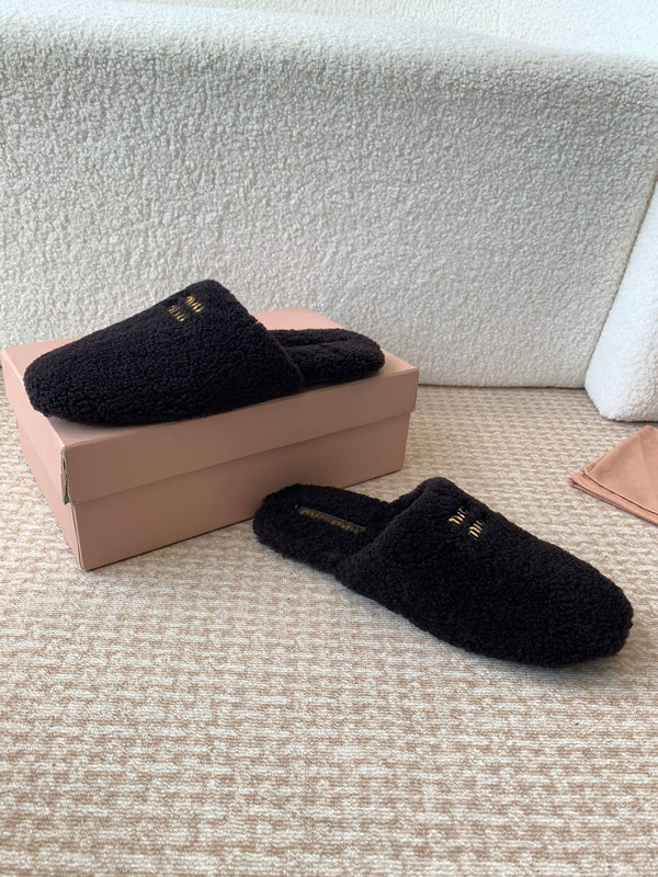 Miu Slippers Black Wool