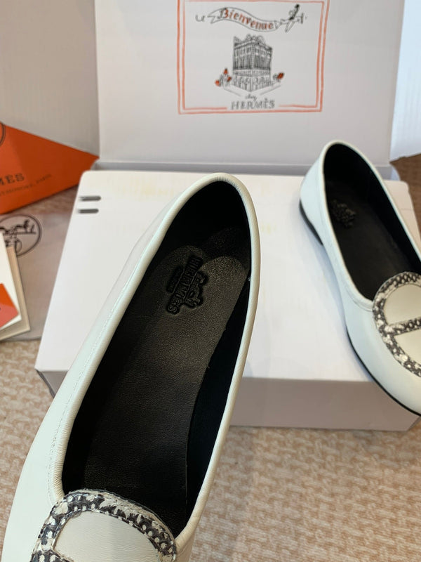 HM Ballet Flat In White Lambskin 997871