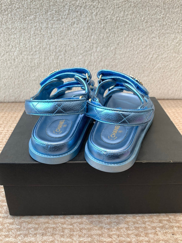 SANDALO DAD IN PELLE DI MONTONE BLU OTTANIO