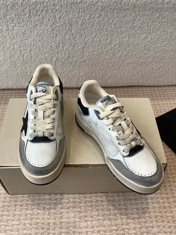 FORTY2 SNEAKERS WITH BLACK STAR WHITE CALFSKIN AND GREY SUEDE UPPER