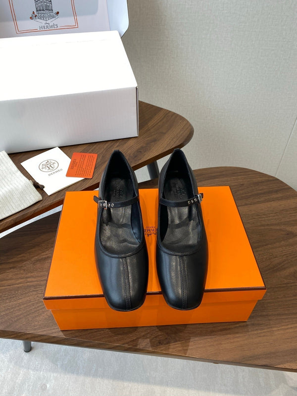 HM 25s Mary Jane 40mm Black Calfskin 422570