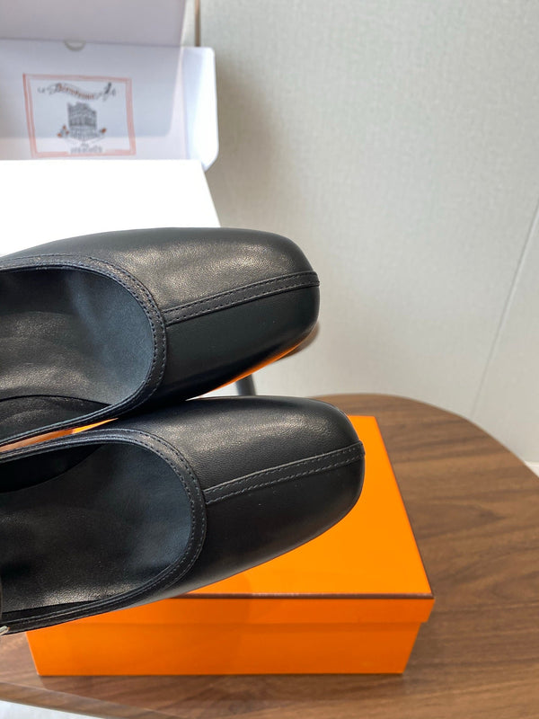 HM 25s Mary Jane 40mm Black Calfskin 422570