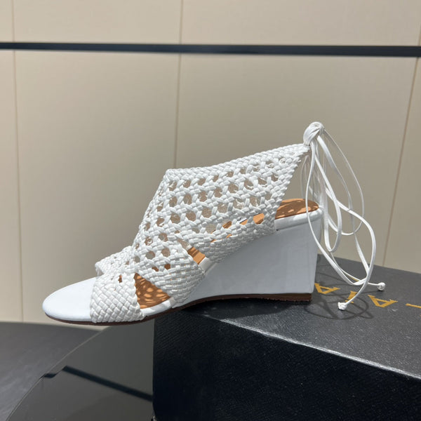 Alaia 25 Round-toe Braided Wedge Sandals 75mm White Woven Leather 433566