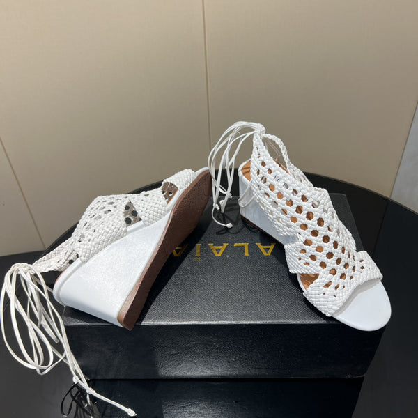 Alaia 25 Round-toe Braided Wedge Sandals 75mm White Woven Leather 433566