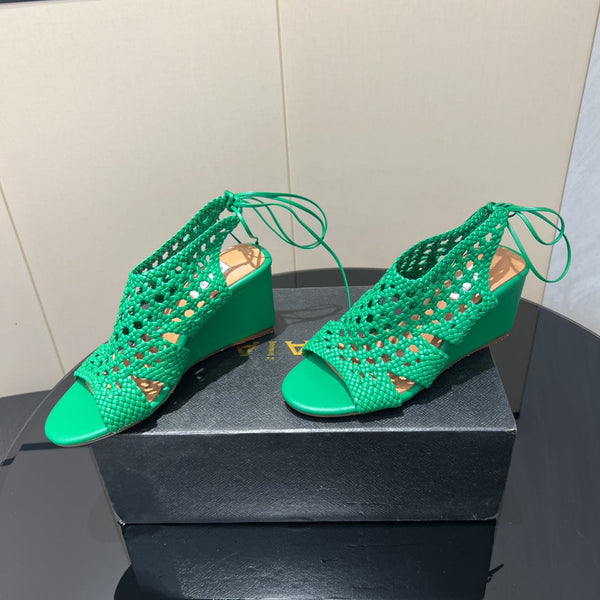 Alaia 25 Round-toe Braided Wedge Sandals 75mm Green Woven Leather 433567