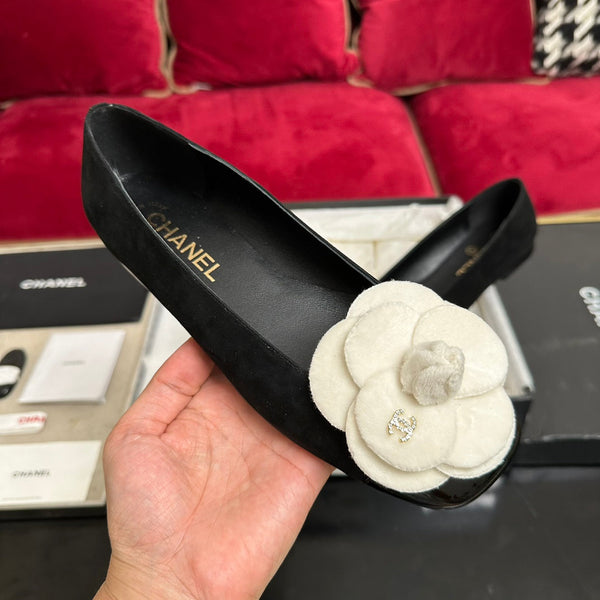 ballet flat white flower black suede black patent calfskin