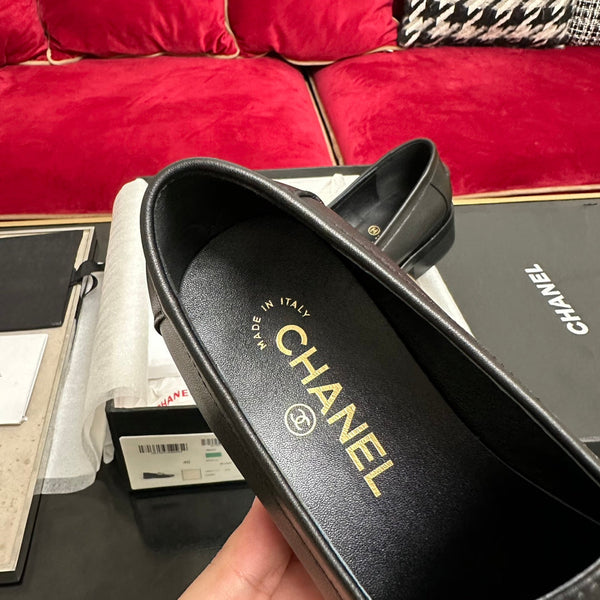 CC Moccasins Plain Black Calfskin