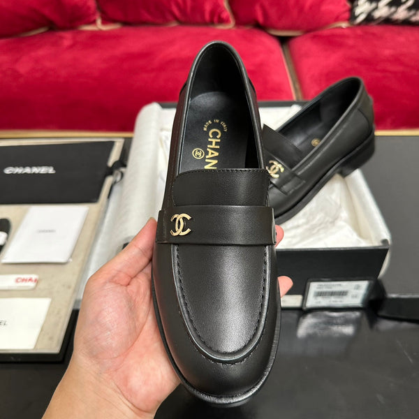 CC Moccasins Plain Black Calfskin