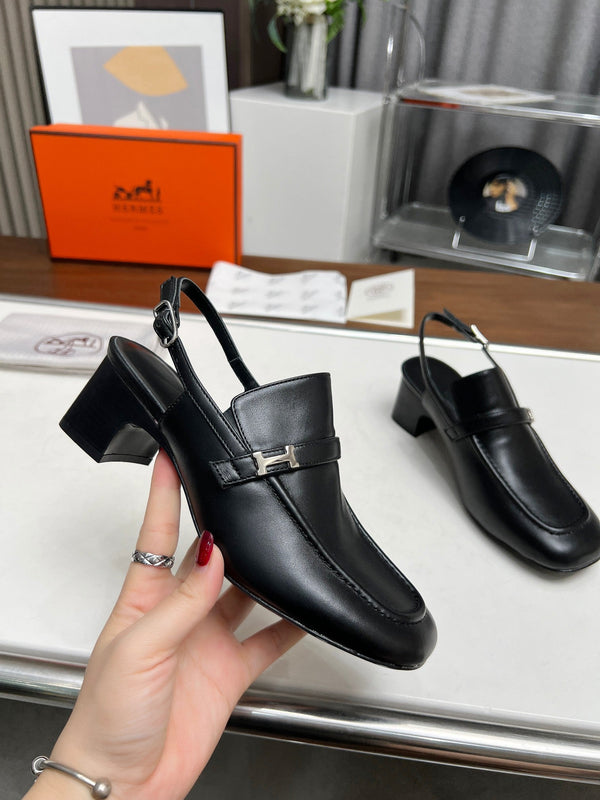 SLINGBACK CON PUNTA QUADRATA IN PELLE DI VITELLO NERA