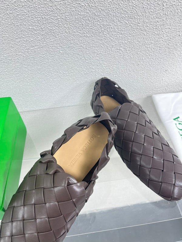 Bottega Veneta Intrecciato Dark Brown Lambskin 972903