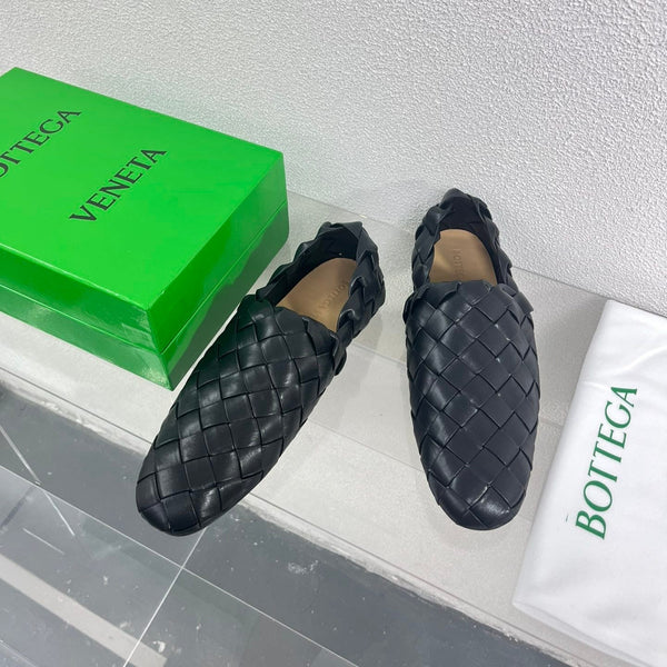 Bottega Veneta Intrecciato Black Lambskin 972909