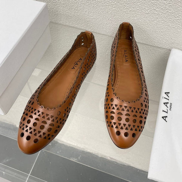 ALAIA BALLET FLAT IN CARAMEL BROWN MESH LAMBSKIN