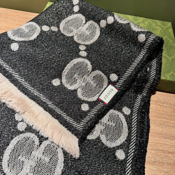 SCIARPA 195 CM IN LANA GG LAMÉ JACQUARD NERO E GRIGIO CHIARO 403977