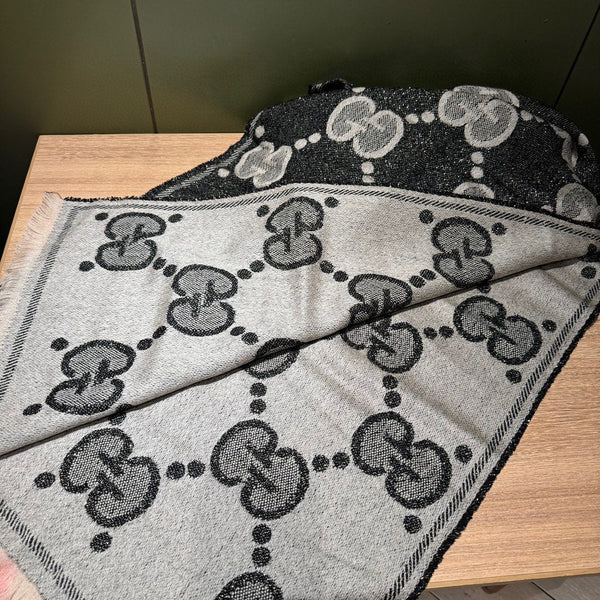 SCIARPA 195 CM IN LANA GG LAMÉ JACQUARD NERO E GRIGIO CHIARO 403977